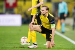 Dortmund gulung Stuttgart 3-0
