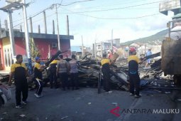 Tim labfor olah TKP kebakaran di Ternate