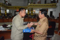 Zainuddin Mars Sampaikan LKPJ tahun 2017.