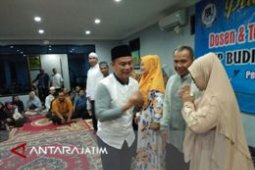 Loyalitas dan Pengabdian Antar Dosen "IBU" ke Tanah Suci