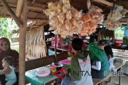 Berkat PT Timah, Sumiati berhasil kembangkan toko kelontongan