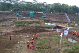 pembangunan jalur ganda sukabumi-bogor libatkan warga lokal