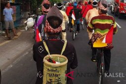 Saban Kenalkan Sasirangan di IVCA Bali