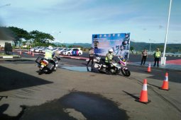 Dirlantas gelar "safety ridding" sambut Hari Kartini