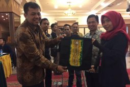 Artikel - Banjarmasin berhemat dalam konsumsi kantong plastik