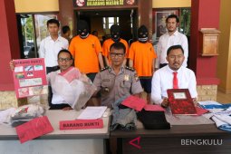 Setahun buron, polisi Bengkulu tangkap tiga pembunuh sopir