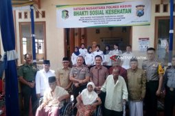 Warga Kabupaten Kediri Dapat Pengobatan Gratis dari Gudang Garam