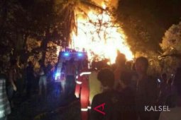 'Jago Merah' Ngamuk Jelang Taraweh