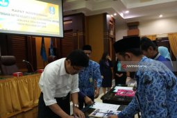 Nilai UN SMA/SMK/MA di Jatim Turun Signifikan