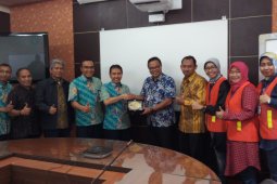 BPJS Ketenagakerjaan Darmo Berikan Penghargaan Perusahaan Platinum