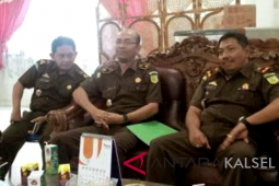 Kejari Banjarmasin Kejar Dua Orang Buronan