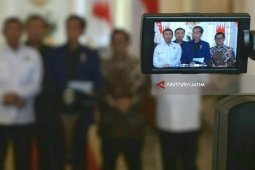 Naikkan Pangkat Prajurit Polri Gugur, Jokowi Sampaikan Duka Cita