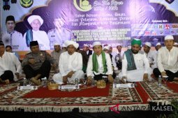 Wali Kota dan Forkopimda Sahur Bersama Di Pinggir Sungai