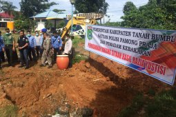 Satpol PP musnahkan ratusan botol minuman keras