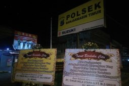 Polsekta Banjarmasin Timur Banjir Karangan Bunga Dukungan Warga
