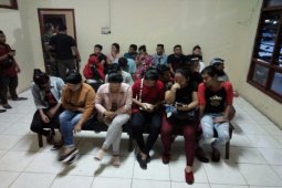 Polisi amankan 21 warga dalam operasi pekat