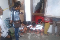 Pembunuhan sepasang lansia direka ulang