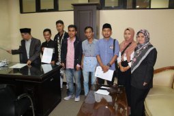 Komisi B DPRD Jatim Terima Audiensi Mahasiswa Madura