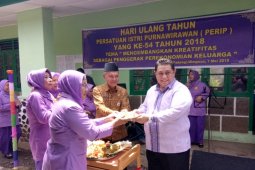 Calon Wali Kota Isnandar hadiri HUT PERIP