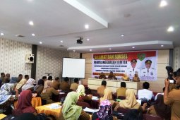 Sekda Tapsel katakan PNS sukses yang haus akan ilmu