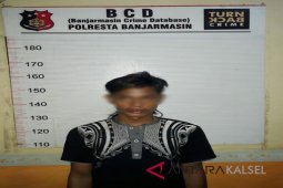 Polsekta Banjarmasin Barat tangkap pria bawa sajam