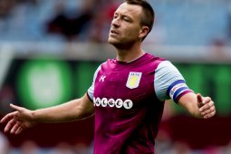 Jhon Terry tinggalkan Aston Villa