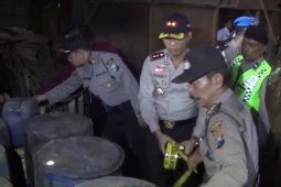 Polres Ngawi Tutup Sentra Produksi Minuman Keras