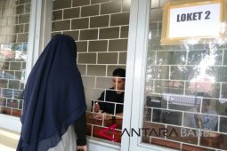 BI membuka loket khusus penukaran uang baru