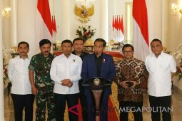 Negara menaikkan pangkat luar biasa lima prajurit Polri (Video)