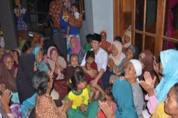 Plt Bupati Trenggalek Bermalam di Rumah Warga