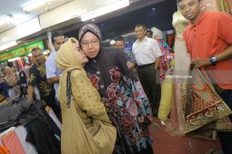 Risma Blusukan Mal