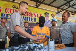 Polres Jember Tangkap Penjual Petasan