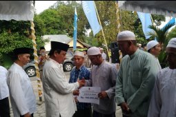 Paman Birin Bantu Rp900 juta Untuk Pembanguan Tempat Ibadah
