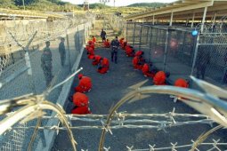 Seorang tahanan Guantanamo Bay dipindahkan ke Arab Saudi