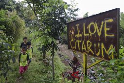 Iriawan minta industri sekitar Citarum olah limbah