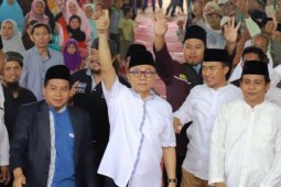Zulkifli Hasan bertemu pimpinan Pondok Pesantren Miftahul Huda 2