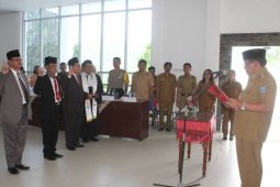Bupati Lantik empat pejabat eselon Samosir