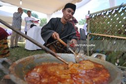 Sumbar Siapkan Rendang untuk Korban Gempa Sulteng