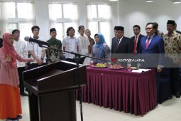 Dubes Djauhari Terharu Mars 'Syubbanul Wathon' di China