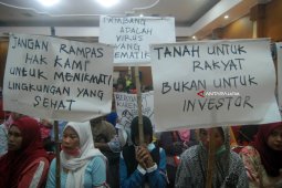 Tolak Rencana Eksplorasi Minyak Lapindo