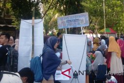 Ribuan calon mahasiswa Unja antre daftar ulang
