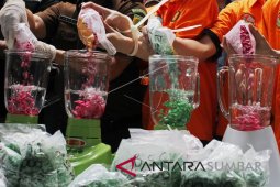Muspida Cianjur musnahkan  ribuan botol miras