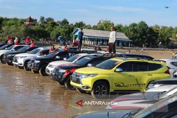 Asprim Kenalkan Wisata Pamekasan pada Komunitas Pajero (Video)