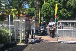 Pengamanan Gedung Pemkot dan DPRD Surabaya Diperketat