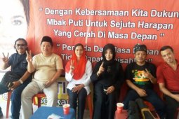 Relawan Kampanye Gus Ipul-Mbak Puti 'Door to Door'