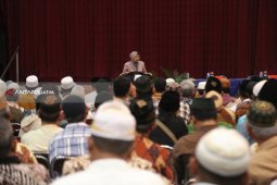 Risma Ajak Takmir Masjid se-Surabaya Tangkal Paham Radikal