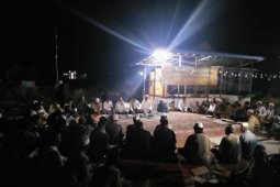 Gubernur sahur bersama warga Puntik