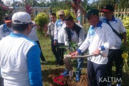 KPU Paser tanam 50 pohon demokrasi