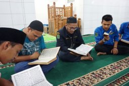 Karang Taruna Labura khataman Al Qur'an