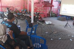 Pasangan "Akrab" Saling Kejar dengan Ika-Rizal